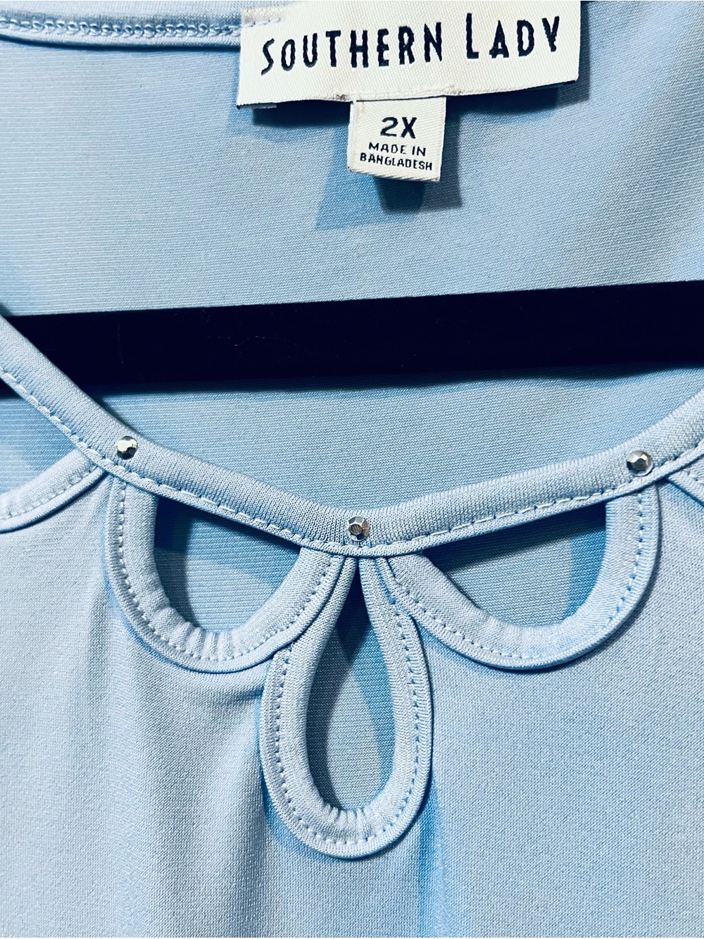 Southern Lady Light Blue Rhinestone Cutout Keyhole Sleeveless Blouse Plus Size